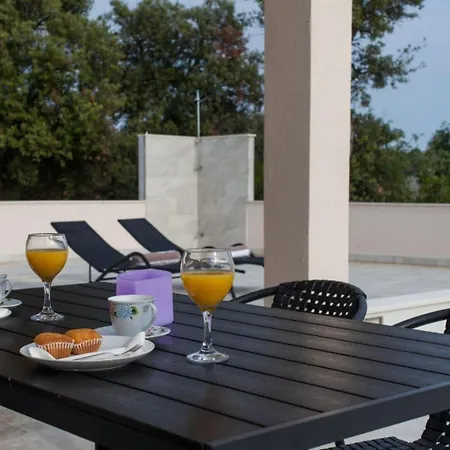Tatil Evi Family Friendly House With A Swimming Pool Sevid, Trogir - 22950 Marina