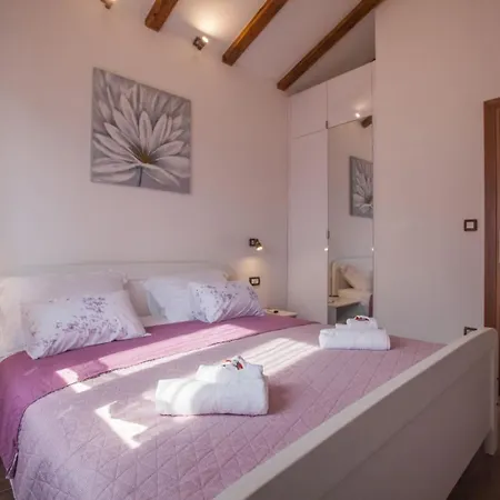 Family Friendly House With A Swimming Pool Sevid, Trogir - 22950 * Marina