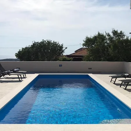 Family Friendly House With A Swimming Pool Sevid, Trogir - 22950 Tatil Evi Marina
