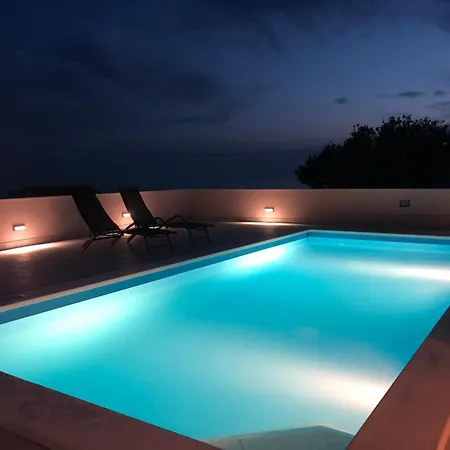 Family Friendly House With A Swimming Pool Sevid, Trogir - 22950 Tatil Evi Marina
